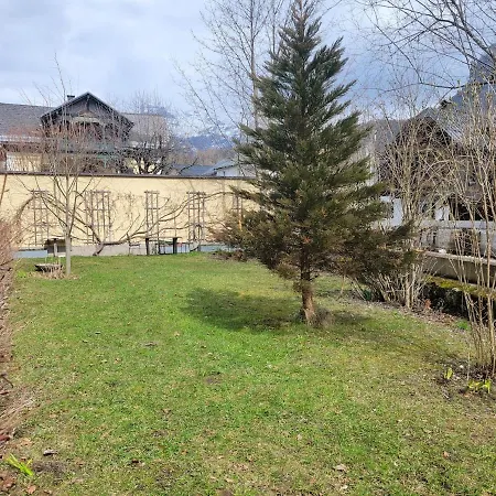 Ausseer Felsenheim - 100 Qm - Altbau Mit Garten Апартаменты Бад Аусзее
